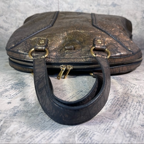 Yves Saint Laurent Rive Gauche Textured Leather Large Muse Tote - Picture 6 of 16